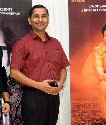 ಆಡಿಷನ್ ಗೇಟಲ್ಲಿ ನಿಂತವರ ಕಾಪಾಡು ಸಂಕೇಶ್ವರ!; ‘ವಿಜಯಾನಂದ’ ಚಿತ್ರದ ಆಡಿಷನ್ಗೆ ಜನಸಾಗರ