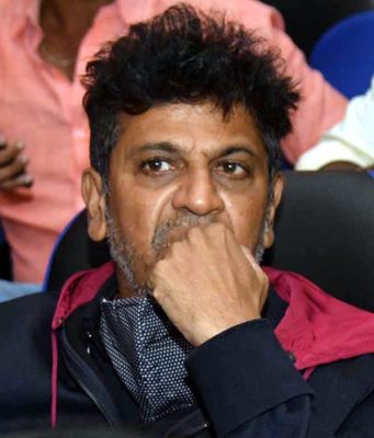 ಶೋ ಮಸ್ಟ್ ಗೋ ಆನ್; ಅಭಿಮಾನಿಗಳೊಂದಿಗೆ ‘ಭಜರಂಗಿ2’ ನೋಡಿದ ಶಿವರಾಜಕುಮಾರ್