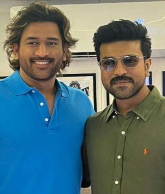 ಕ್ರಿಕೆಟರ್ ಧೋನಿ ಭೇಟಿ ಮಾಡಿದ ನಟ ರಾಮ್ ಚರಣ್