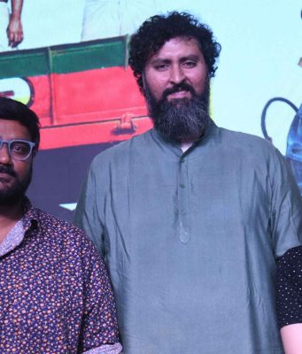 ಮಾರ್ಚ್ 8ಕ್ಕೆ ‘ರೆಕಾರ್ಡ್ ಬ್ರೇಕ್’ | ಎಂಟು ಭಾಷೆಗಳಲ್ಲಿ ತೆರೆಕಾಣುತ್ತಿದೆ ಸಿನಿಮಾ ಮಾರ್ಚ್ 8ಕ್ಕೆ 'ರೆಕಾರ್ಡ್ ಬ್ರೇಕ್' | ಎಂಟು ಭಾಷೆಗಳಲ್ಲಿ ತೆರೆಕಾಣುತ್ತಿದೆ ಸಿನಿಮಾ - Kannadamojo360