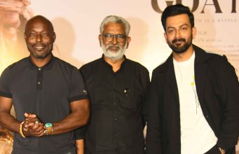 ಹೊಂಬಾಳೆ filmsನಿಂದ ರಿಲೀಸ್ ಆಗ್ತಿದೆ ‘ದಿ ಗೋಟ್ ಲೈಫ್’ | ಪೃಥ್ವಿರಾಜ್ ಸಿನಿಮಾ ಹೊಂಬಾಳೆ filmsನಿಂದ ರಿಲೀಸ್ ಆಗ್ತಿದೆ 'ದಿ ಗೋಟ್ ಲೈಫ್' | ಪೃಥ್ವಿರಾಜ್ ಸಿನಿಮಾ - Kannadamojo360