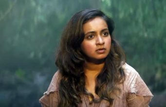 ವಾರಿಜಶ್ರೀ ವೇಣುಗೋಪಾಲ್ ‘ಹರಿವ ಝರಿ’ ವಿಡಿಯೋ ಹಾಡು ಬಿಡುಗಡೆ ವಾರಿಜಶ್ರೀ ವೇಣುಗೋಪಾಲ್ 'ಹರಿವ ಝರಿ' ವಿಡಿಯೋ ಹಾಡು ಬಿಡುಗಡೆ - Kannadamojo360