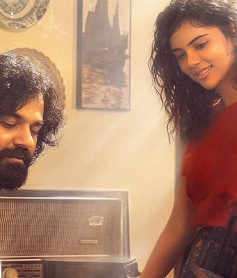 ಹಳೇ ಕತೆಯೊಂದಿಗೆ ಹೊಸ ಭಾವ ಬೆರಿಸಿ ಸಿನಿಮಾದೊಳಗೊಂದು ಸಿನಿಮಾ ಹಳೇ ಕತೆಯೊಂದಿಗೆ ಹೊಸ ಭಾವ ಬೆರಿಸಿ ಸಿನಿಮಾದೊಳಗೊಂದು ಸಿನಿಮಾ - Kannadamojo360