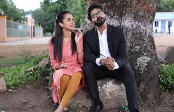 ‘ಸಂಭವಾಮಿ ಯುಗೇಯುಗೇ’ ಮೋಷನ್ ಪೋಸ್ಟರ್ | ಜಯ್ ಶೆಟ್ಟಿ ಸಿನಿಮಾ 'ಸಂಭವಾಮಿ ಯುಗೇಯುಗೇ' ಮೋಷನ್ ಪೋಸ್ಟರ್ | ಜಯ್ ಶೆಟ್ಟಿ ಸಿನಿಮಾ - Kannadamojo360