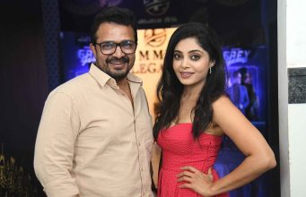 ‘ಗ್ರೇ ಗೇಮ್ಸ್’ 25 ದಿನಗಳ ಸಂಭ್ರಮ | ವಿಜಯ ರಾಘವೇಂದ್ರ ನಟನೆಯ ಸಿನಿಮಾ 'ಗ್ರೇ ಗೇಮ್ಸ್' 25 ದಿನಗಳ ಸಂಭ್ರಮ | ವಿಜಯ ರಾಘವೇಂದ್ರ ನಟನೆಯ ಸಿನಿಮಾ - Kannadamojo360