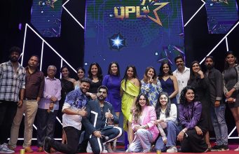 QPL ಟ್ರೋಫಿ ಅನಾವರಣ | ಕ್ರಿಕೆಟ್ ಟೂರ್ನಿಯಲ್ಲಿ ಭಾಗವಹಿಸಲಿವೆ 10 ತಂಡಗಳು QPL ಟ್ರೋಫಿ ಅನಾವರಣ | ಕ್ರಿಕೆಟ್ ಟೂರ್ನಿಯಲ್ಲಿ ಭಾಗವಹಿಸಲಿವೆ 10 ತಂಡಗಳು - Kannadamojo360