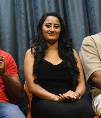 ‘REDRUM’ ಚಿತ್ರದ ‘ಅನುಪಮ’ ಸಾಂಗ್ ಬಿಡುಗಡೆ | ಪ್ರಮೋದ್ ಜೋಯಿಸ್ ನಿರ್ದೇಶನ 'REDRUM' ಚಿತ್ರದ 'ಅನುಪಮ' ಸಾಂಗ್ ಬಿಡುಗಡೆ | ಪ್ರಮೋದ್ ಜೋಯಿಸ್ ನಿರ್ದೇಶನ - Kannadamojo360