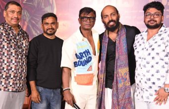 ರಾಜ್ ಬಿ ಶೆಟ್ಟಿ ‘ದಿ ರೂಲರ್’ | ‘ಲ್ಯಾಂಡ್ ಲಾರ್ಡ್’ ಸಿನಿಮಾದ ನೂತನ ಟೀಸರ್ ಬಿಡುಗಡೆ ರಾಜ್ ಬಿ ಶೆಟ್ಟಿ 'ದಿ ರೂಲರ್' | 'ಲ್ಯಾಂಡ್ ಲಾರ್ಡ್' ಸಿನಿಮಾದ ನೂತನ ಟೀಸರ್ ಬಿಡುಗಡೆ - Kannadamojo360